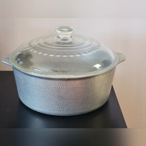 Vintage Pebbled Cast Aluminum Glass Lid 6 QT Dutch Oven Stock Pot Used 10" x 4".
